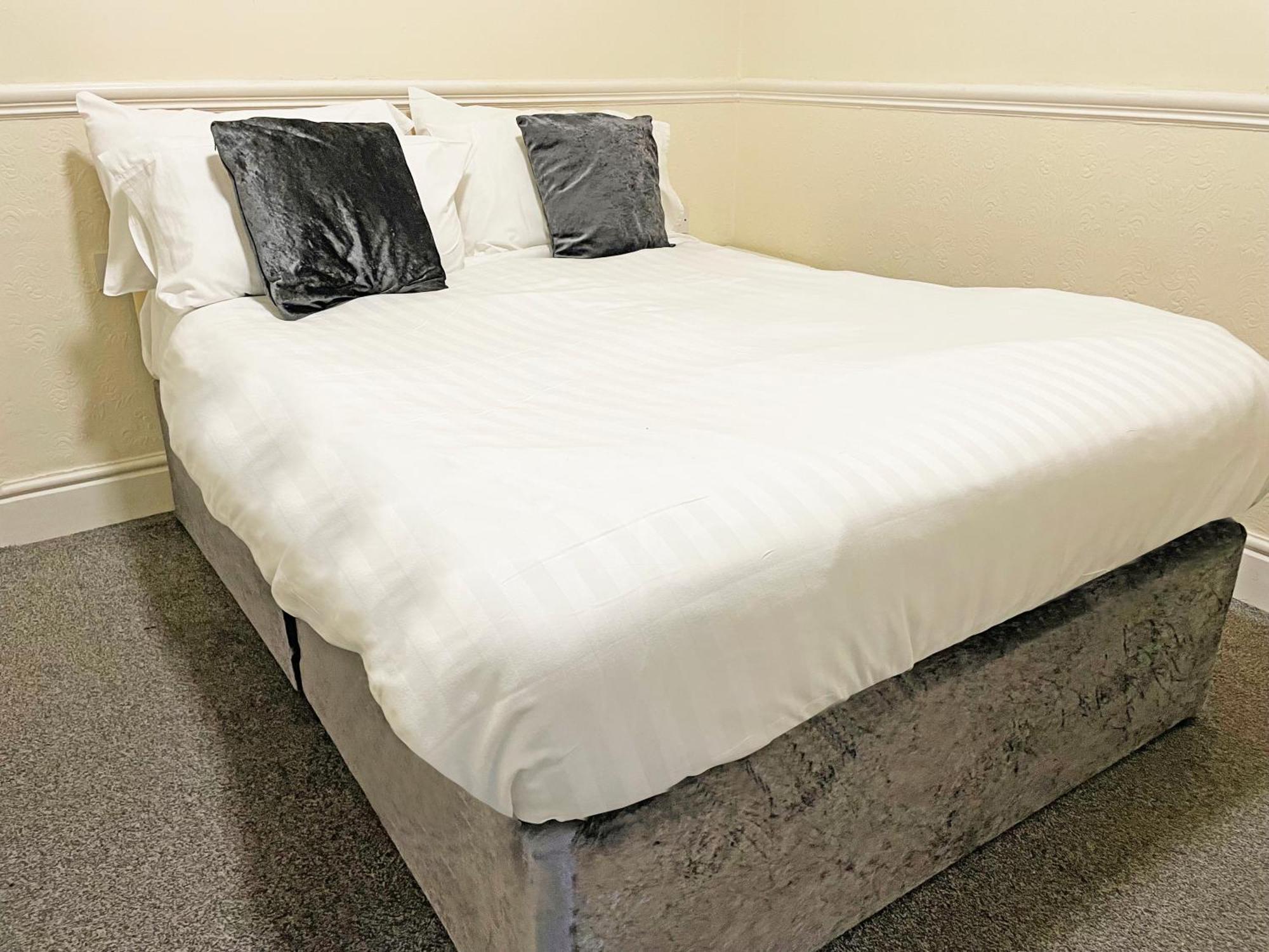 The President Hotel Blackpool Room photo